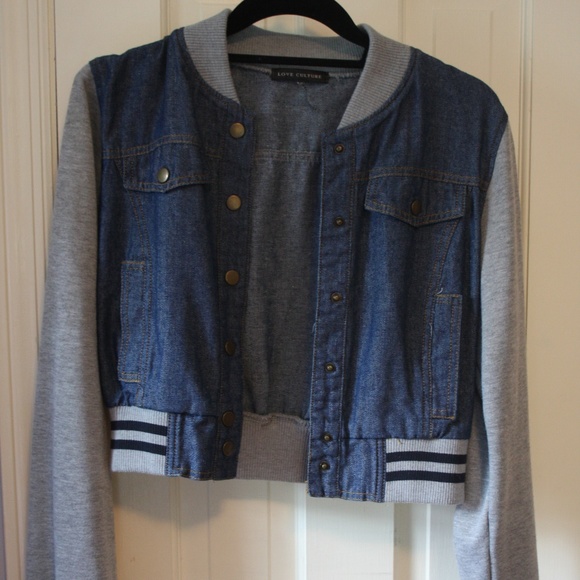 Cropped Jacket - Picture 2 of 3